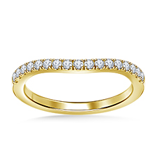 Curved Round Diamond Wedding Band with Prong Settings in 14K Yellow Gold (1/4 cttw.)