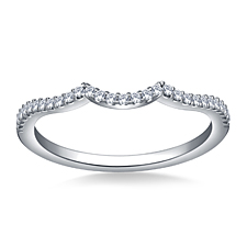 Scalloped Diamond Ladies Band in 14K White Gold (1/8 cttw.)